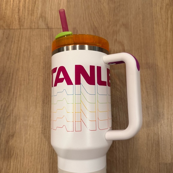 Stanley The Reverb Quencher H2.0 FlowState™ Tumbler | 40 oz - Picture 2 of 4
